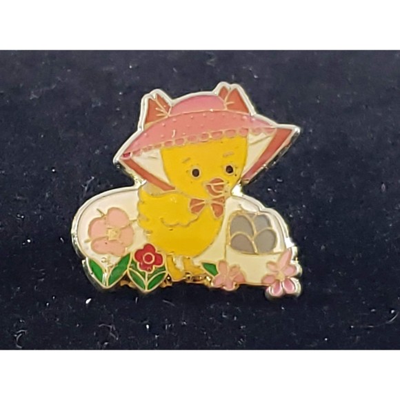 Vintage Unsigned Duck With Hat Walking Among The Flowers Pin, Metal Lapel Pin - Picture 1 of 10